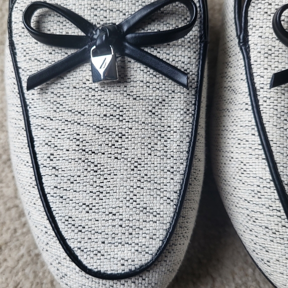 Nautica Cream & Black Preppy Fionola Bow Slip On Shoes Mules Size 8 - Picture 3 of 10